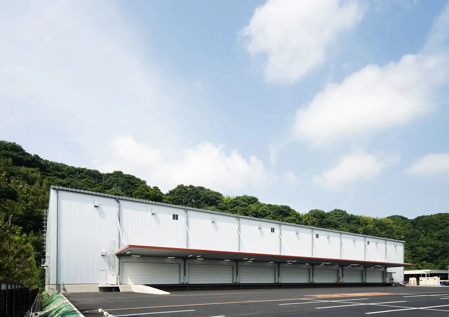 愛川1号建物